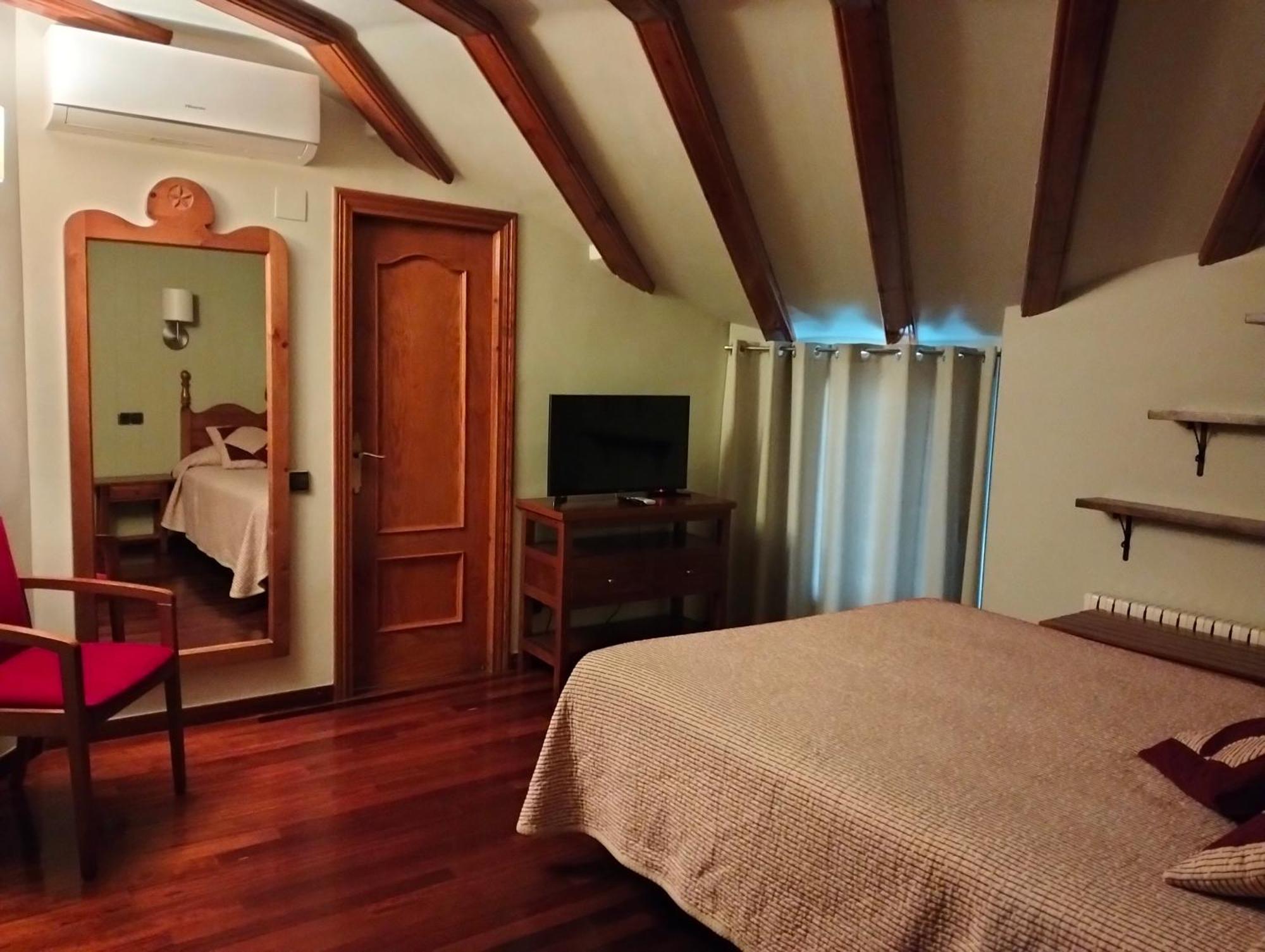 Hotel Aragueells Benasque Εξωτερικό φωτογραφία