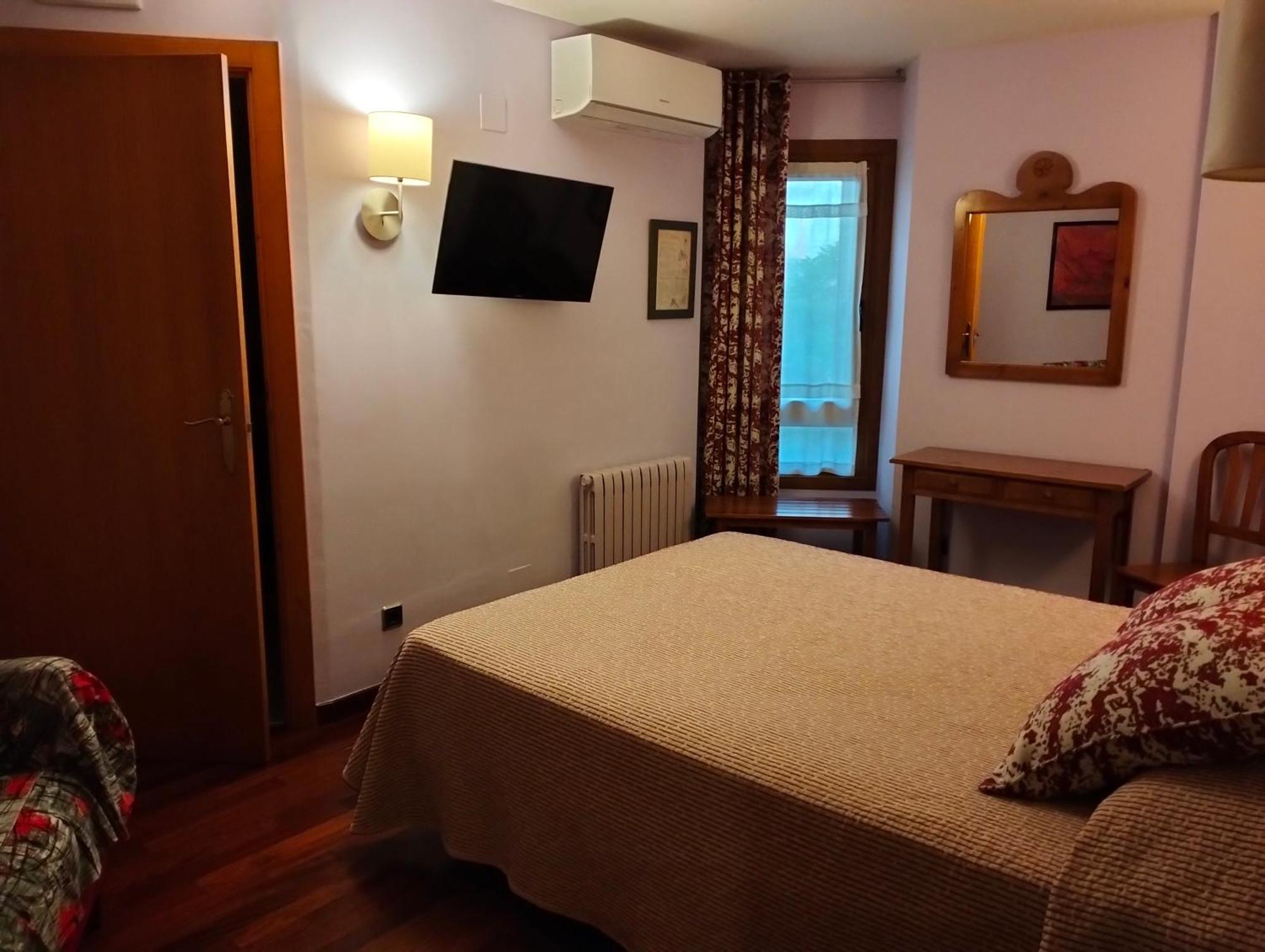 Hotel Aragueells Benasque Εξωτερικό φωτογραφία