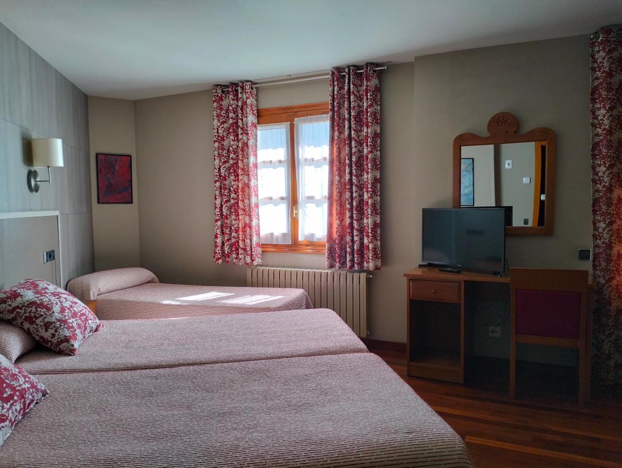 Hotel Aragueells Benasque Εξωτερικό φωτογραφία