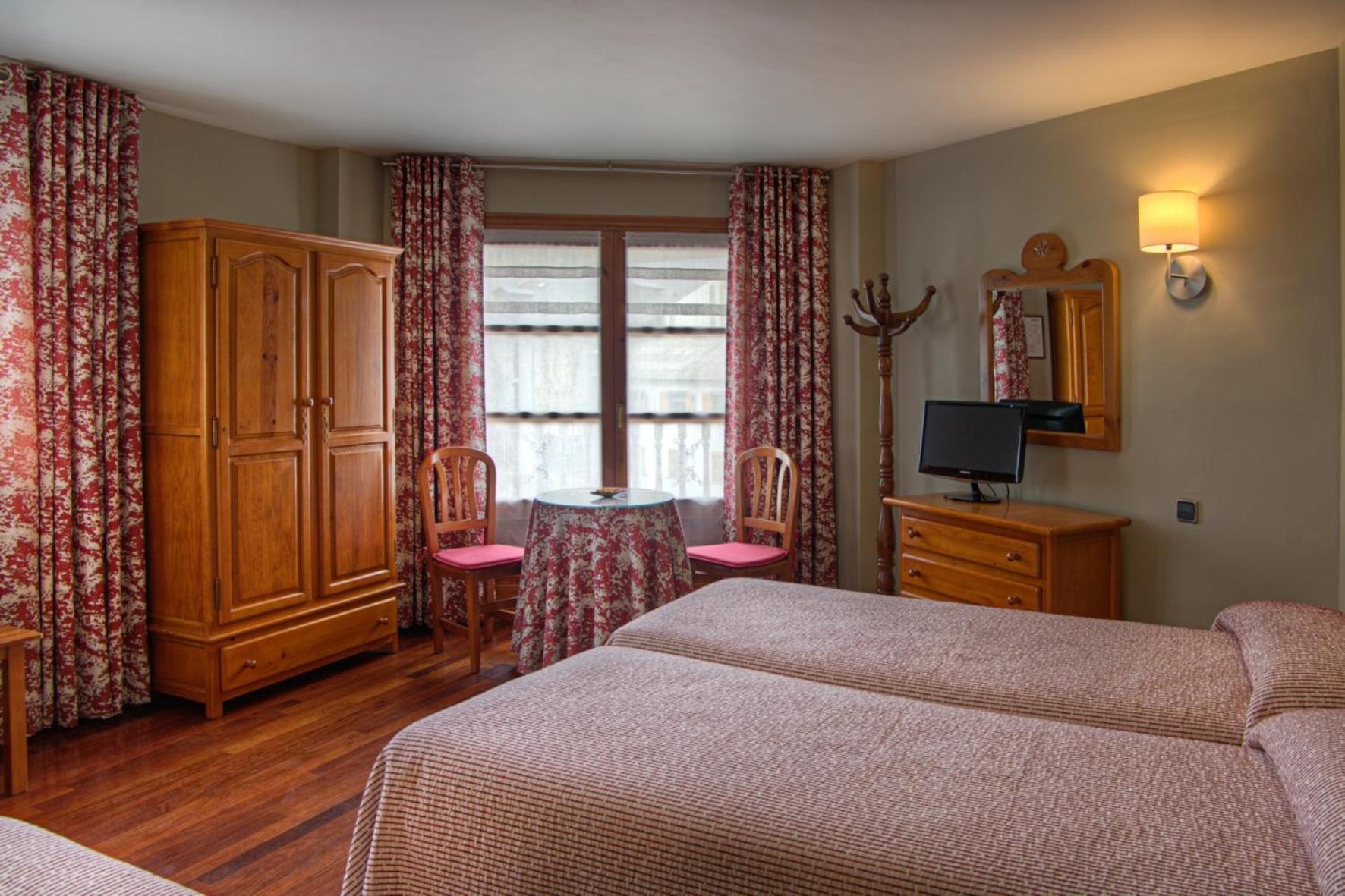 Hotel Aragueells Benasque Εξωτερικό φωτογραφία