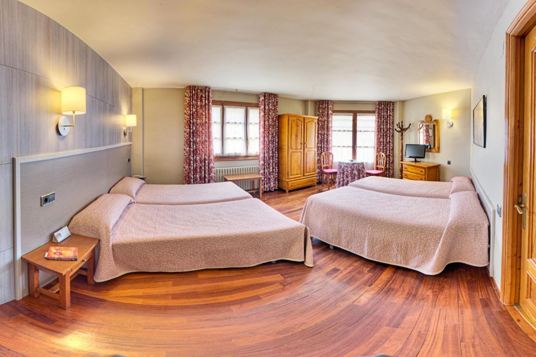 Hotel Aragueells Benasque Εξωτερικό φωτογραφία