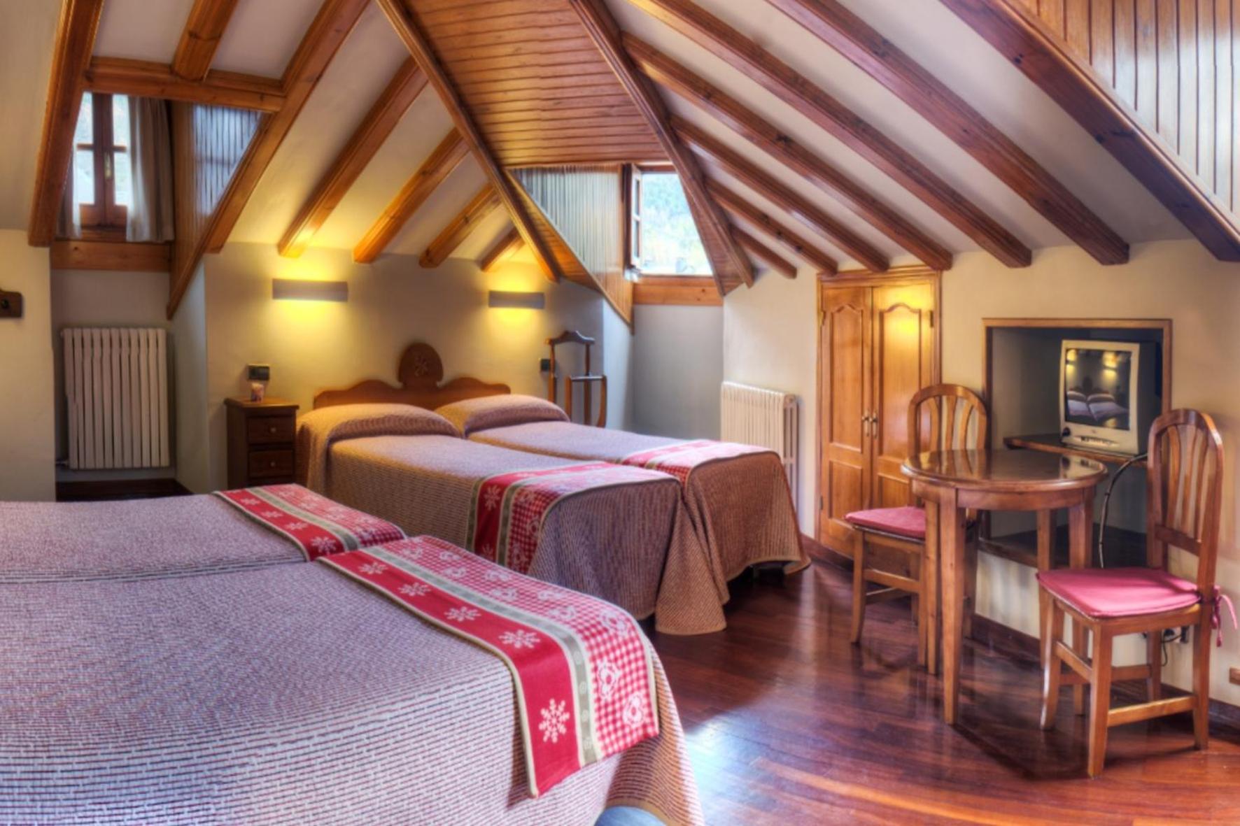 Hotel Aragueells Benasque Εξωτερικό φωτογραφία