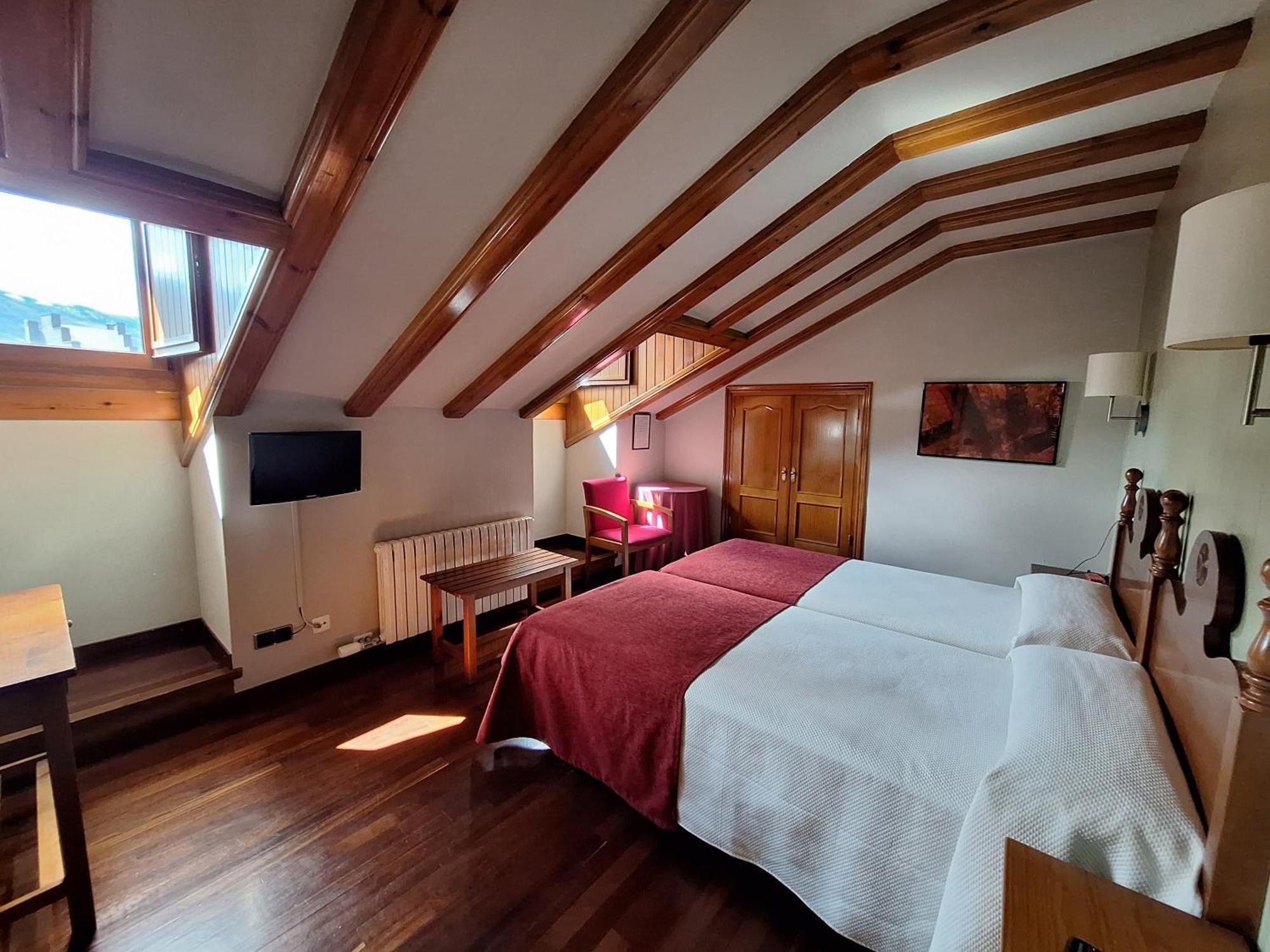 Hotel Aragueells Benasque Εξωτερικό φωτογραφία