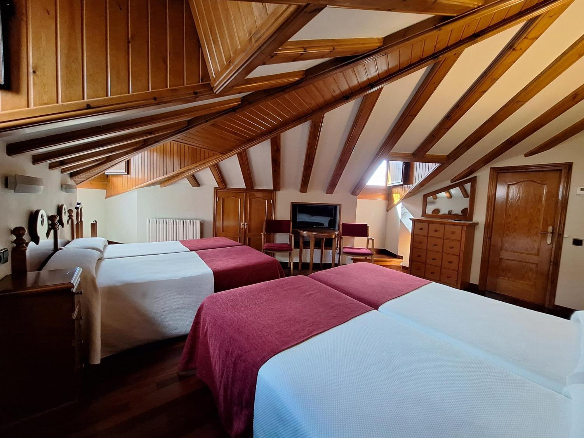 Hotel Aragueells Benasque Εξωτερικό φωτογραφία