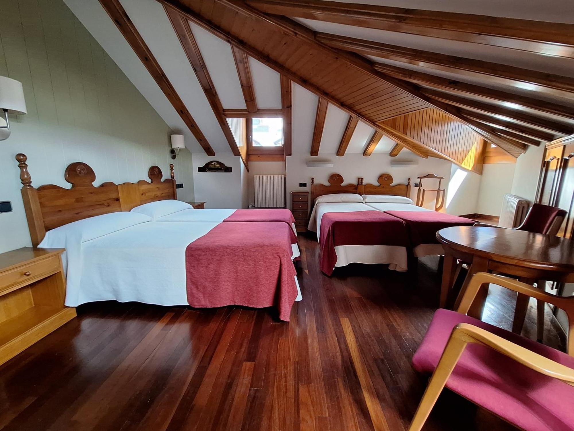 Hotel Aragueells Benasque Εξωτερικό φωτογραφία