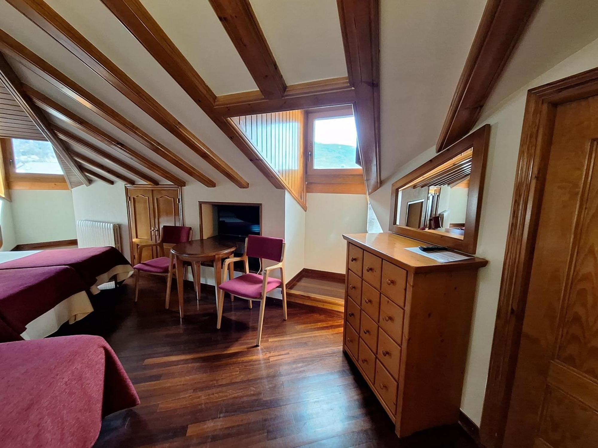 Hotel Aragueells Benasque Εξωτερικό φωτογραφία