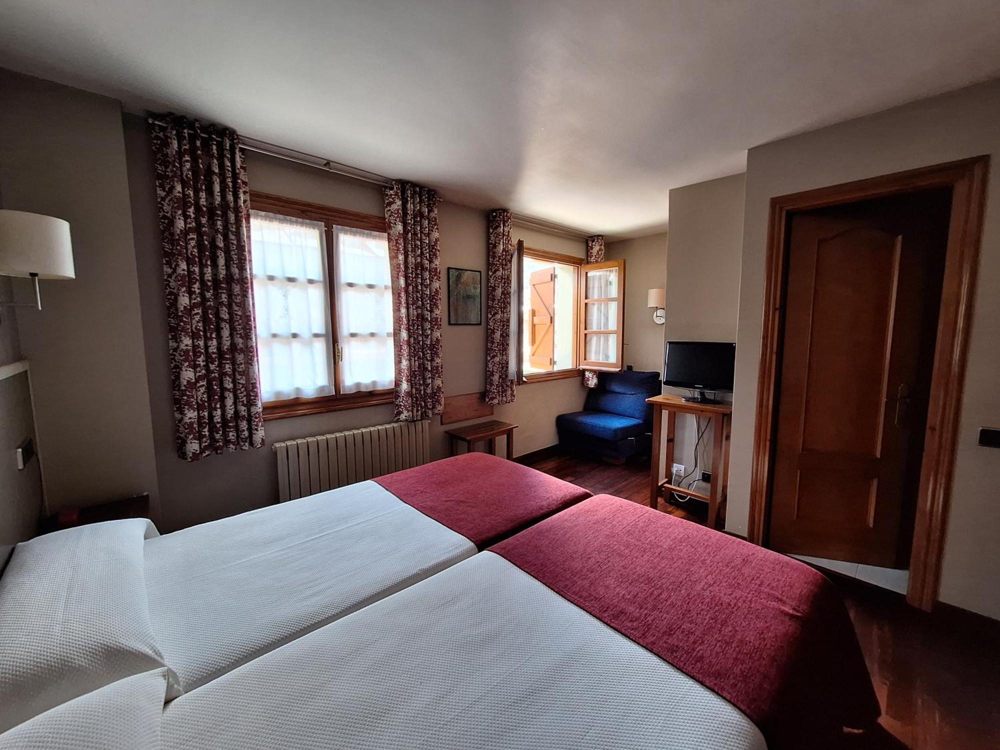 Hotel Aragueells Benasque Εξωτερικό φωτογραφία