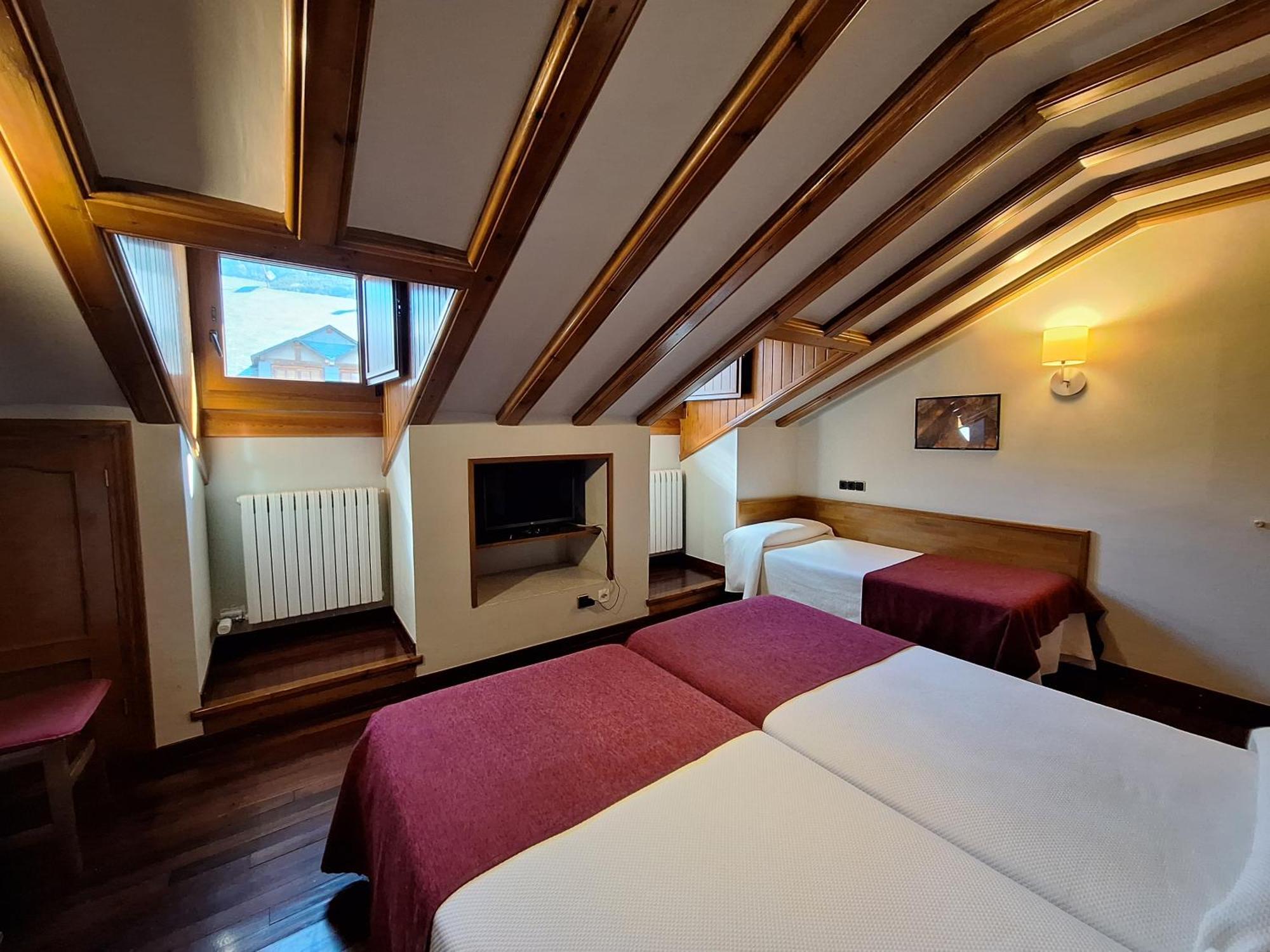 Hotel Aragueells Benasque Εξωτερικό φωτογραφία